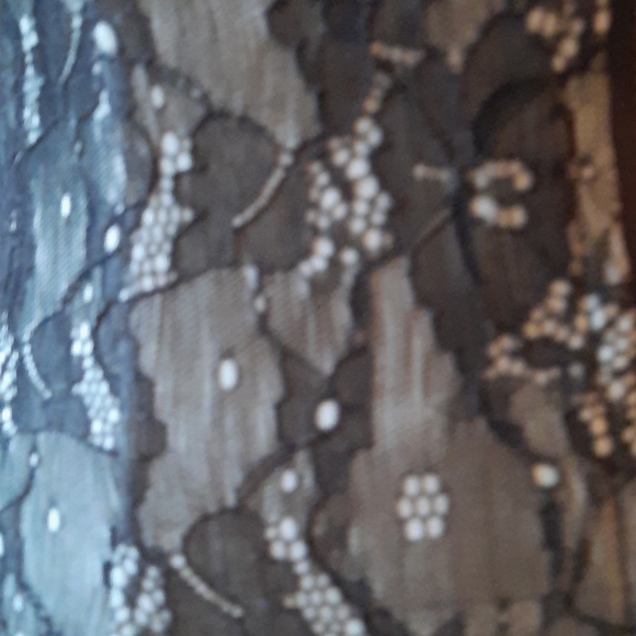 Dress - Picture 4 of 4